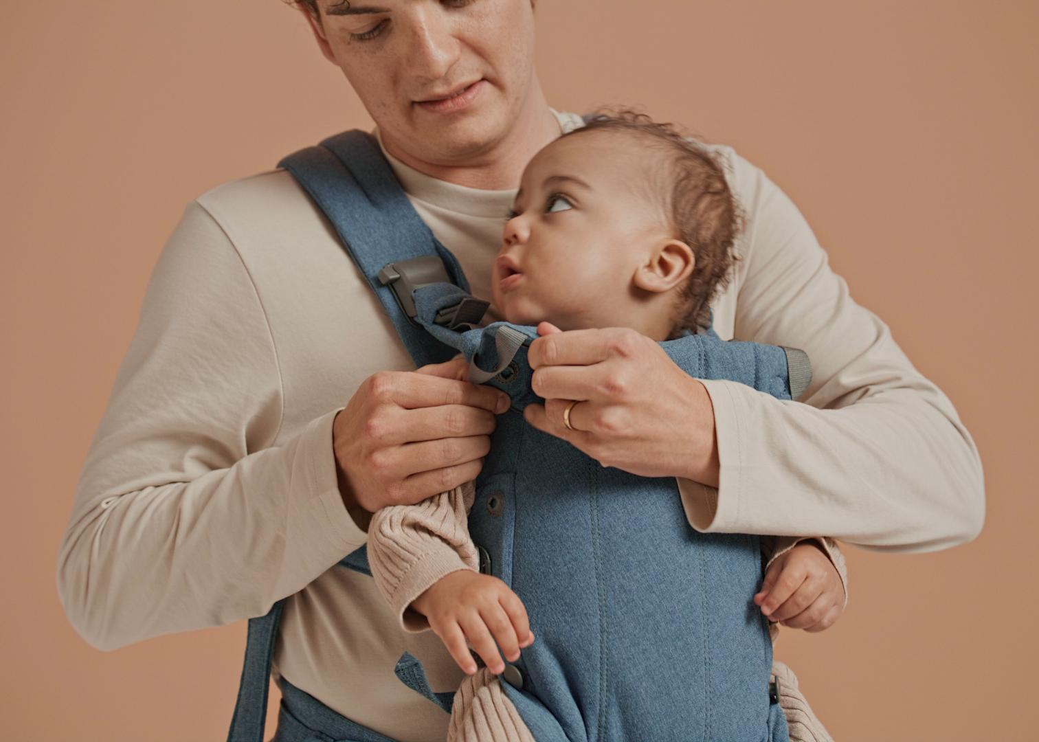 How to videos BabyBjörn Baby Carriers
